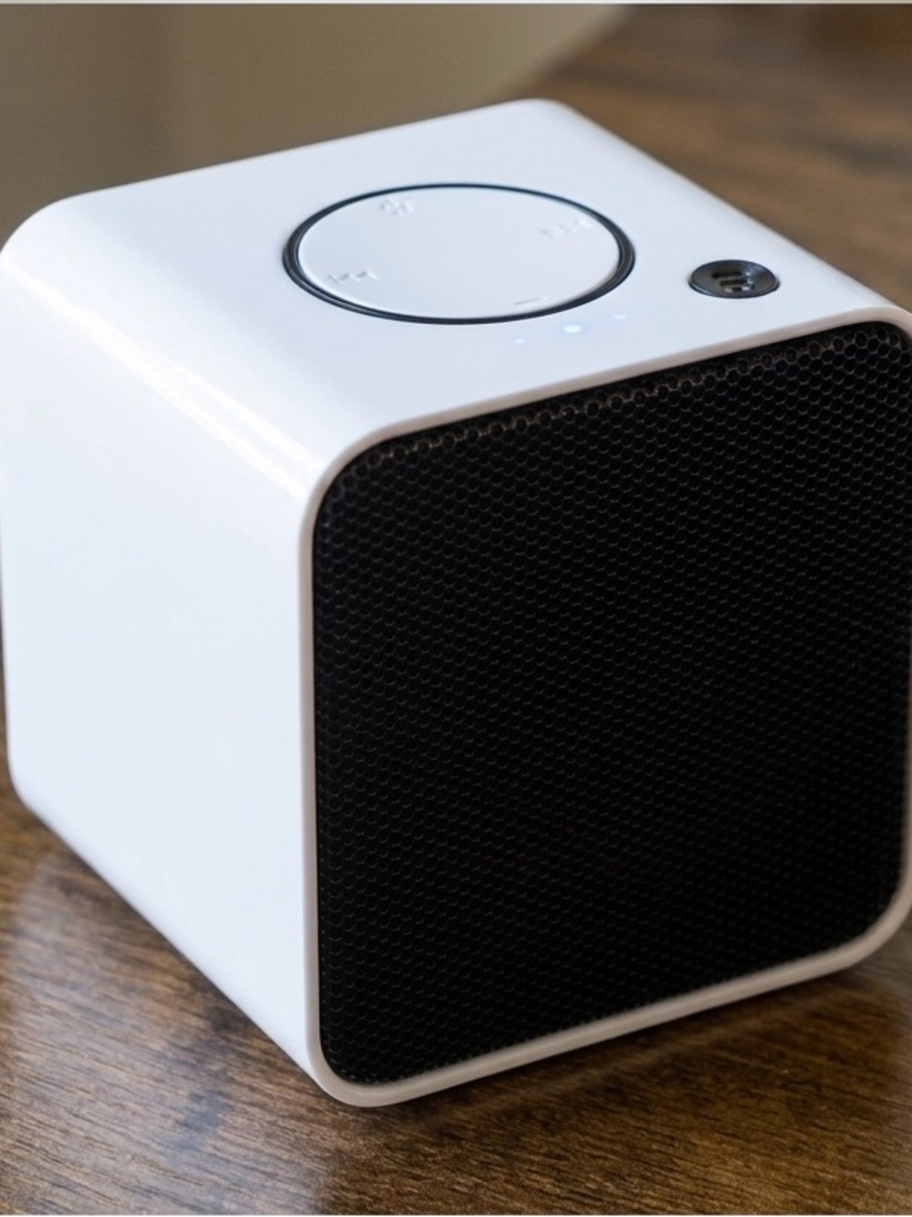 White Portable Bluetooth Speaker Cube - Compact Wireless Audio